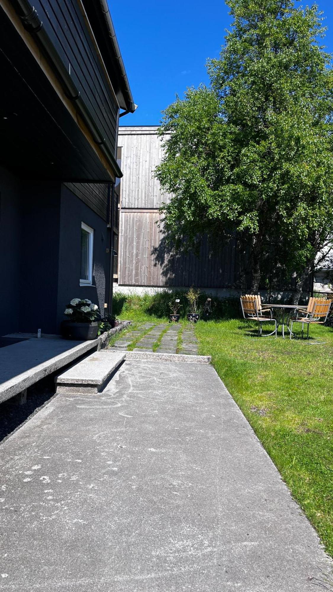 Stroken Liten Leilighet I Svolvaer. Экстерьер фото